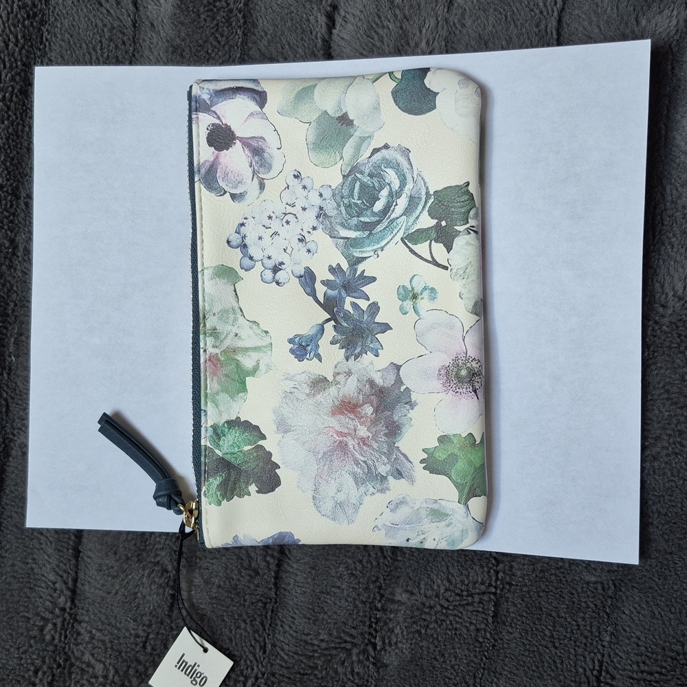 Medium Floral Printed Pouch With Keyring From Indigo, New With Tags - Picture 7 of 12